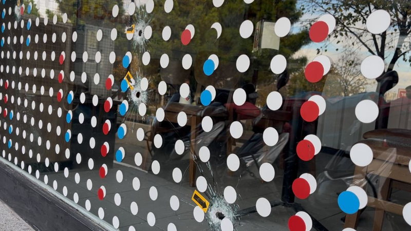 Bursa’da pizzacıya kurşun yağdırdılar