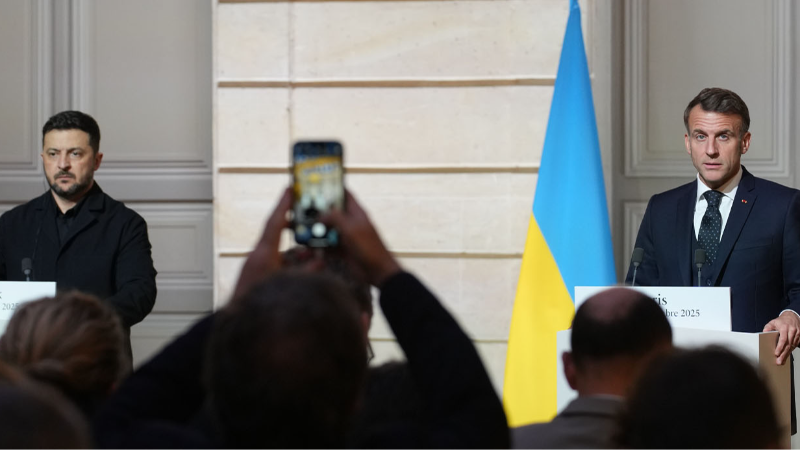 Macron: "Toprak meselelerini tartışabilecek tek taraf Ukrayna'dır"