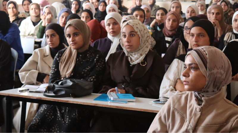 Gazze İslam Üniversitesi’nde 2 yıl aradan sonra dersler yeniden başladı