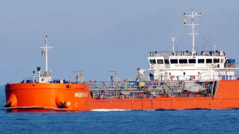 Rusya'dan Gürcistan'a seyreden MIDVOLGA-2 tankeri saldırıya uğradı