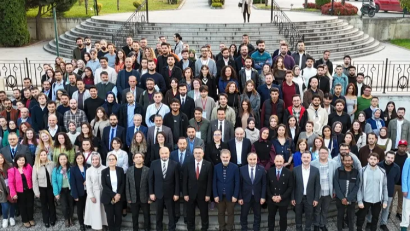 BTÜ mezunları aynı çatıda buluştu