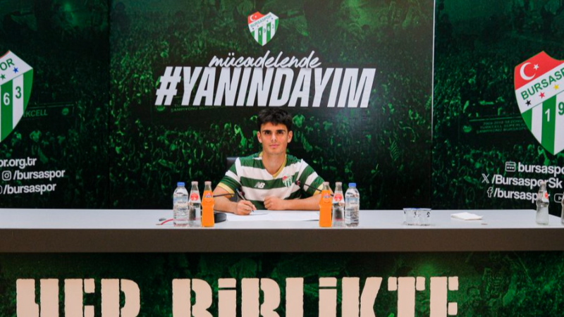 Bursaspor’dan Ali Kerim Yıldız’a profesyonel sözleşme