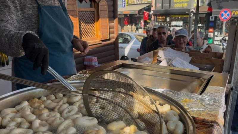 Taksicilerden yürek ısıtan şehitler hayrı
