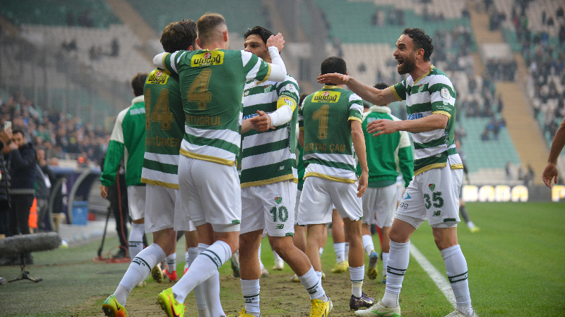 Bursaspor, Ankara Demirspor’u 4-0’la geçti