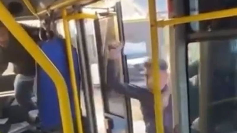 Satırlı saldırgan gözaltına alındı