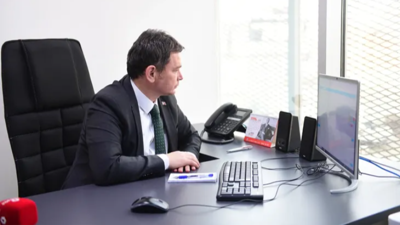 Osmangazi'de vatandaşın telefonlarını Başkan Aydın açtı