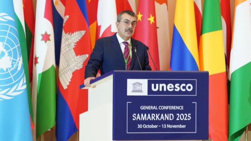 Bakan Tekin'den 'Dünya Türk Dili Ailesi' mesajı