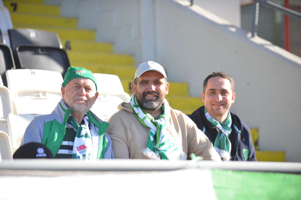 (FOTO GALERİ) Bursaspor'un Somaspor Deplasmanından Taraftar Fotoğrafları