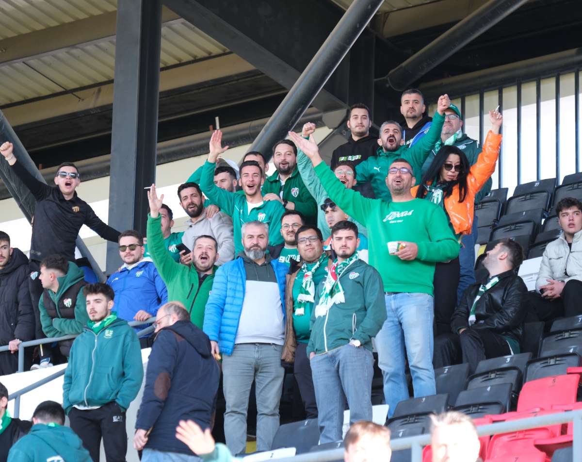 (FOTO GALERİ) Bursaspor'un Somaspor Deplasmanından Taraftar Fotoğrafları