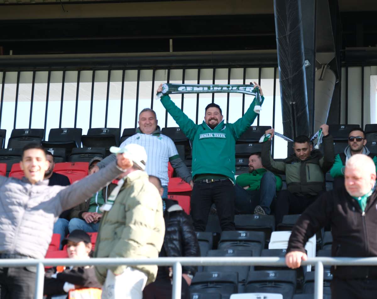 (FOTO GALERİ) Bursaspor'un Somaspor Deplasmanından Taraftar Fotoğrafları