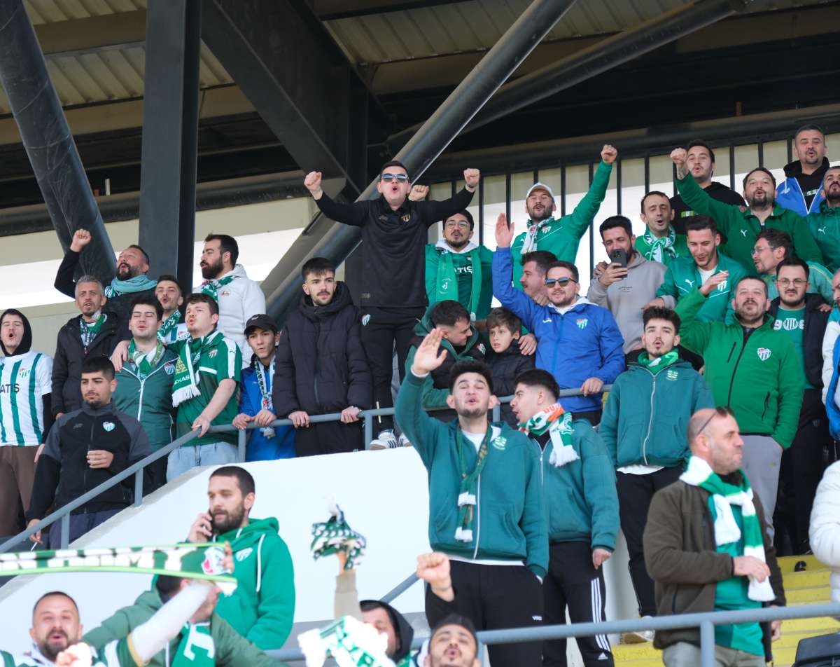 (FOTO GALERİ) Bursaspor'un Somaspor Deplasmanından Taraftar Fotoğrafları