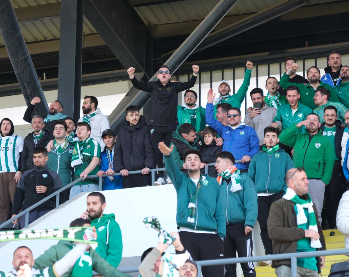 (FOTO GALERİ) Bursaspor'un Somaspor Deplasmanından Taraftar Fotoğrafları