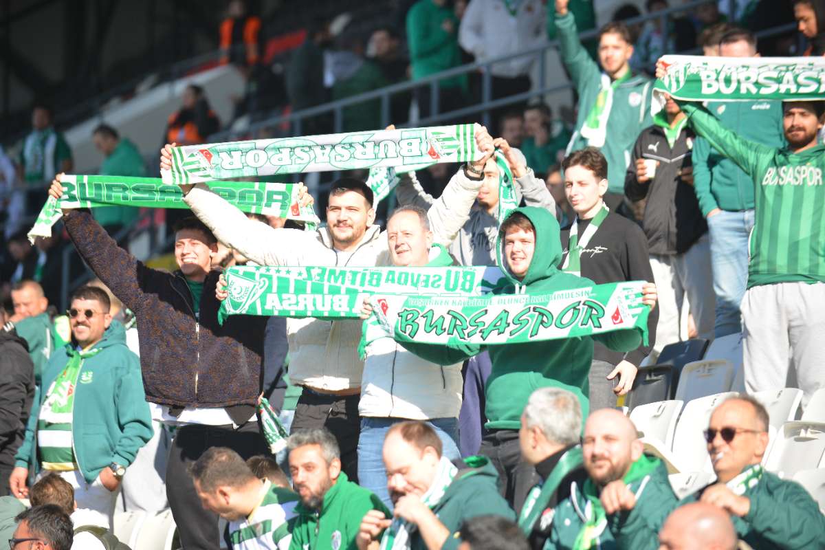 (FOTO GALERİ) Bursaspor'un Somaspor Deplasmanından Taraftar Fotoğrafları