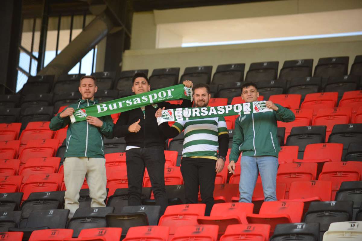 (FOTO GALERİ) Bursaspor'un Somaspor Deplasmanından Taraftar Fotoğrafları