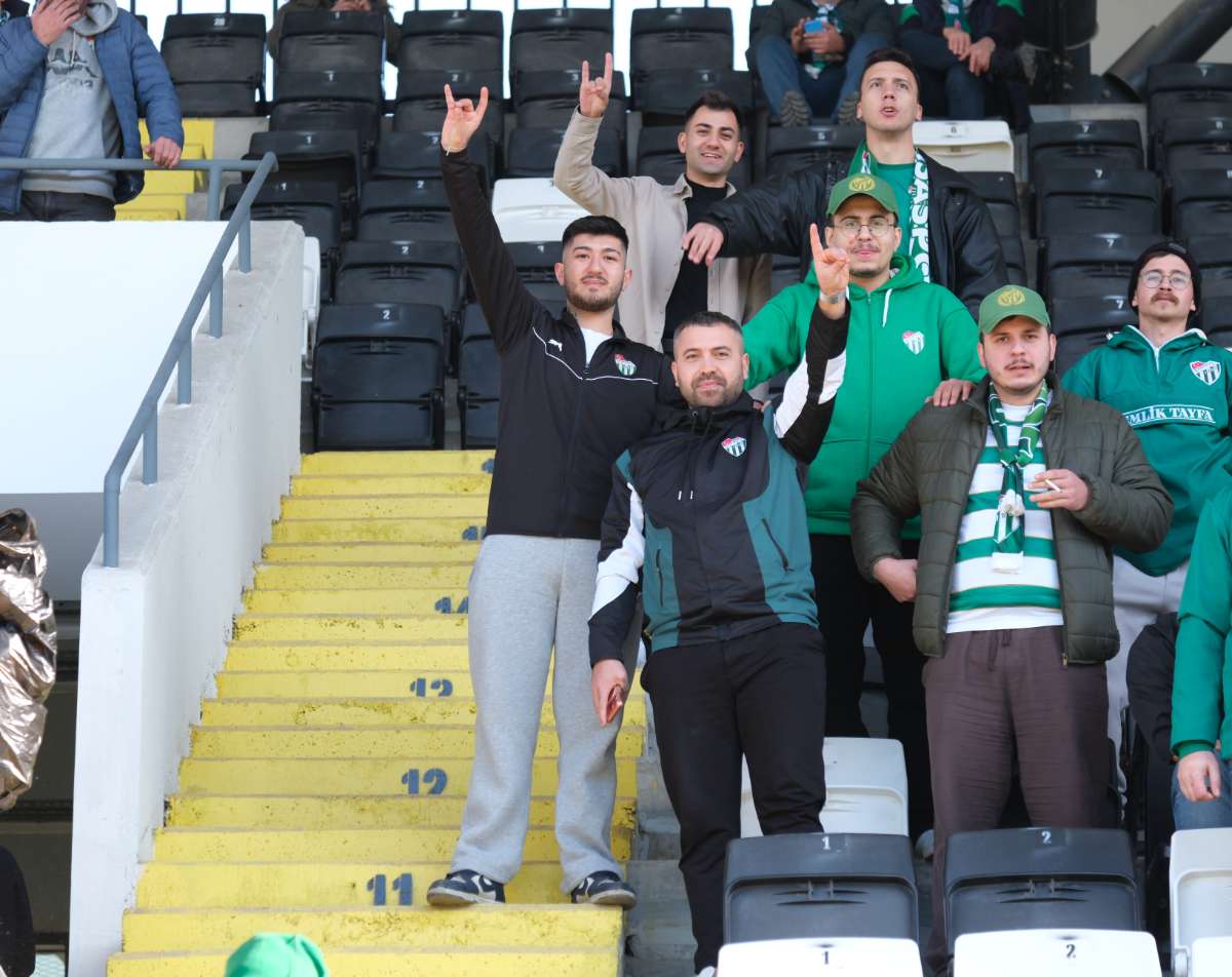 (FOTO GALERİ) Bursaspor'un Somaspor Deplasmanından Taraftar Fotoğrafları