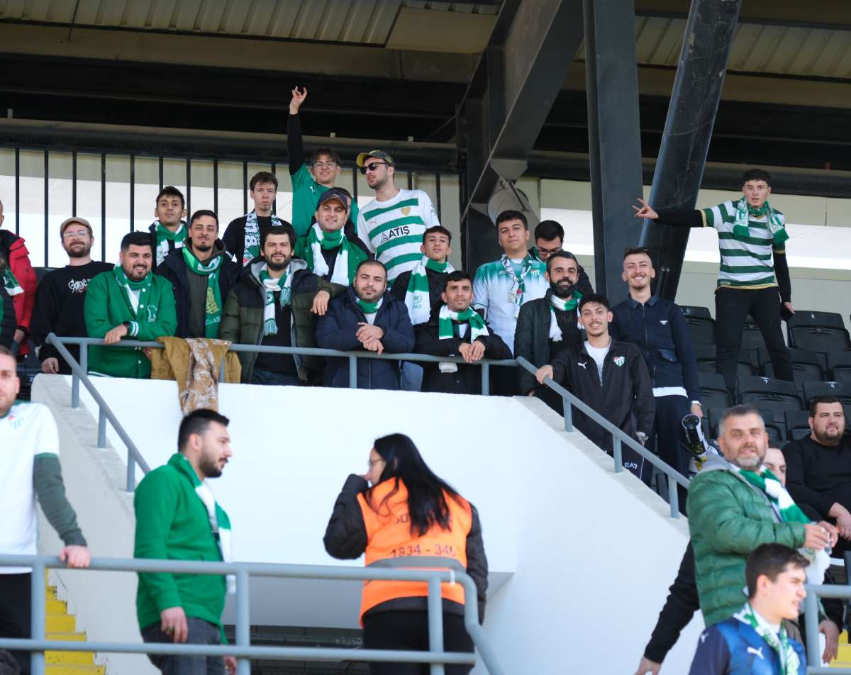 (FOTO GALERİ) Bursaspor'un Somaspor Deplasmanından Taraftar Fotoğrafları