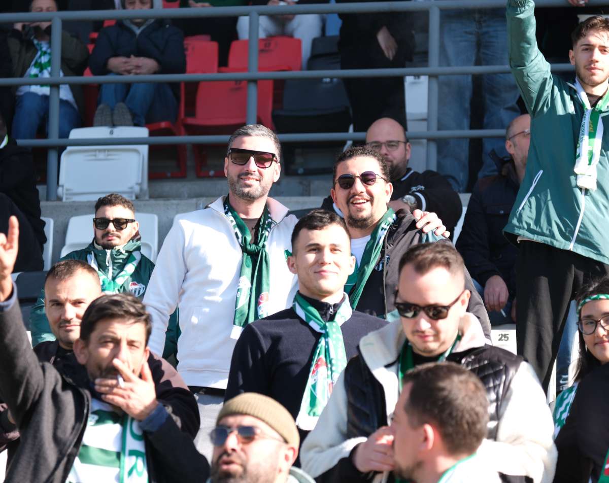 (FOTO GALERİ) Bursaspor'un Somaspor Deplasmanından Taraftar Fotoğrafları