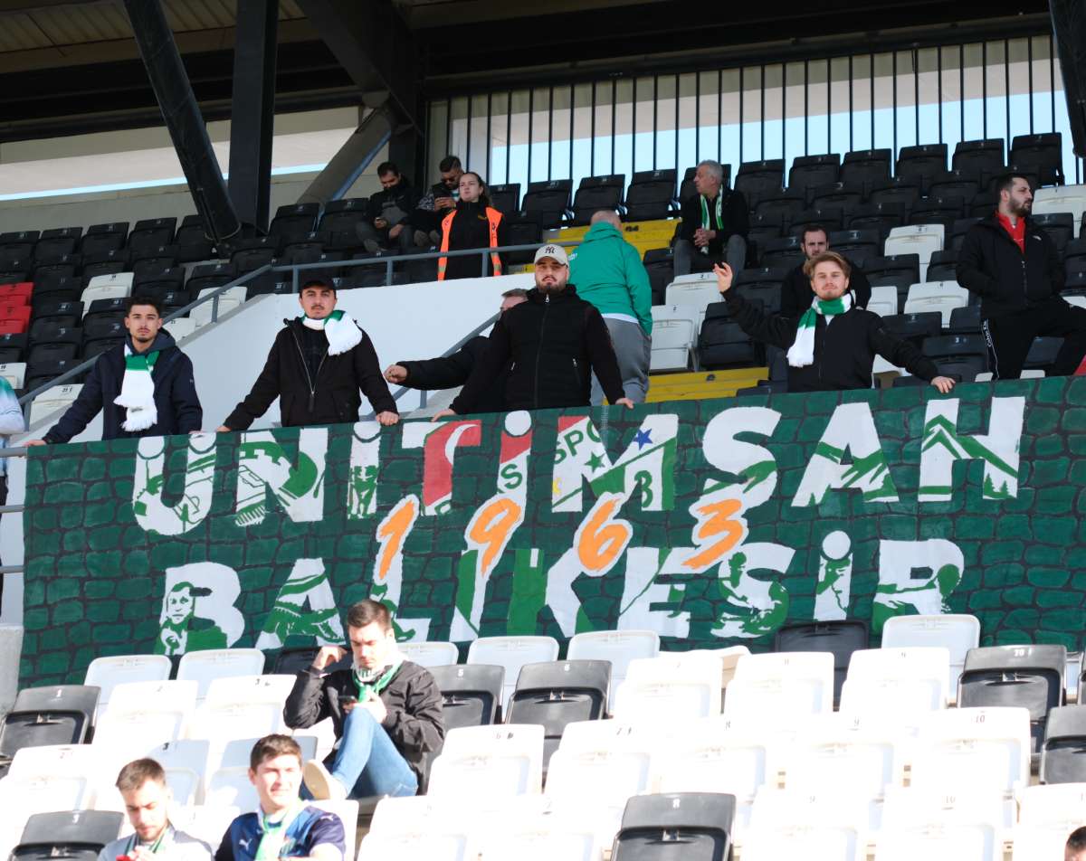 (FOTO GALERİ) Bursaspor'un Somaspor Deplasmanından Taraftar Fotoğrafları