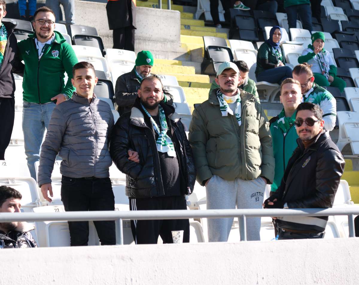 (FOTO GALERİ) Bursaspor'un Somaspor Deplasmanından Taraftar Fotoğrafları