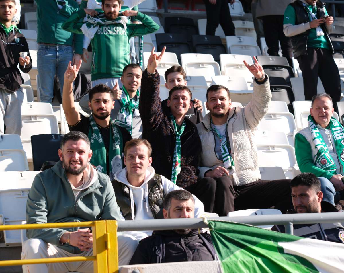 (FOTO GALERİ) Bursaspor'un Somaspor Deplasmanından Taraftar Fotoğrafları