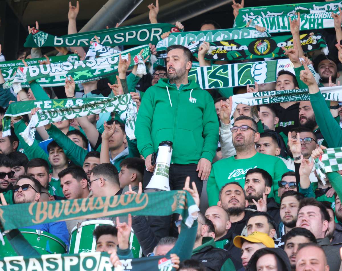 (FOTO GALERİ) Bursaspor'un Somaspor Deplasmanından Taraftar Fotoğrafları