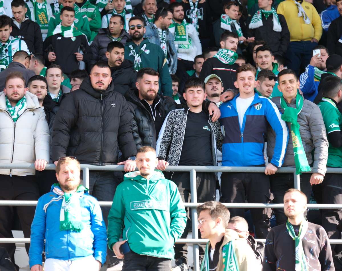 (FOTO GALERİ) Bursaspor'un Somaspor Deplasmanından Taraftar Fotoğrafları