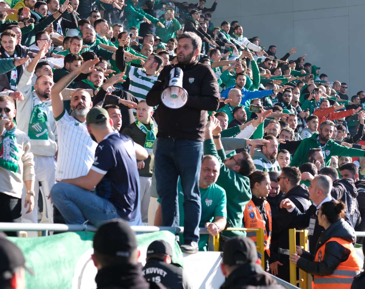(FOTO GALERİ) Bursaspor'un Somaspor Deplasmanından Taraftar Fotoğrafları