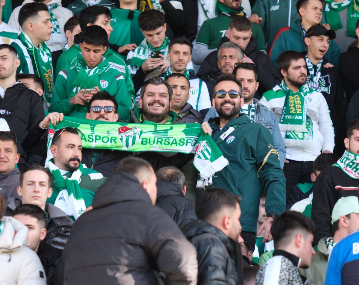 (FOTO GALERİ) Bursaspor'un Somaspor Deplasmanından Taraftar Fotoğrafları
