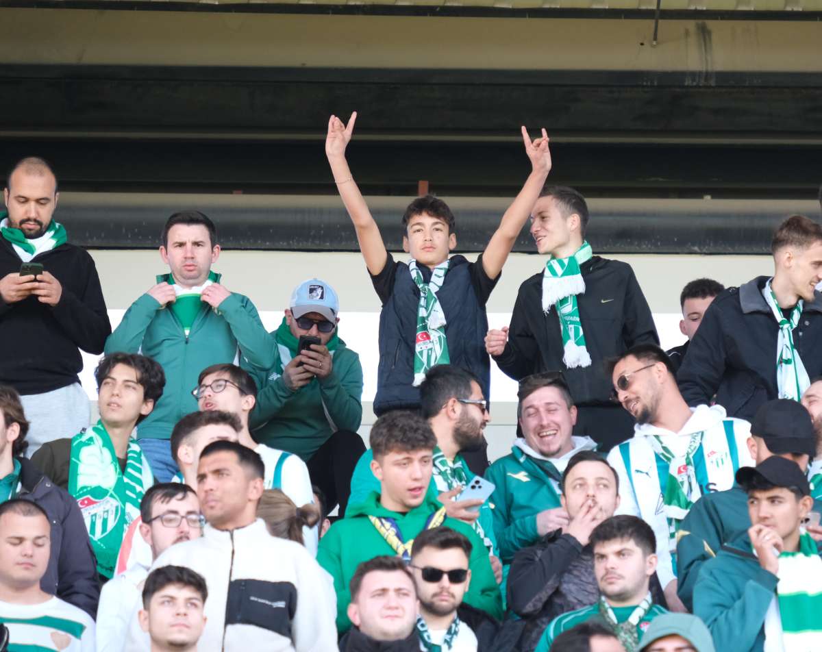 (FOTO GALERİ) Bursaspor'un Somaspor Deplasmanından Taraftar Fotoğrafları