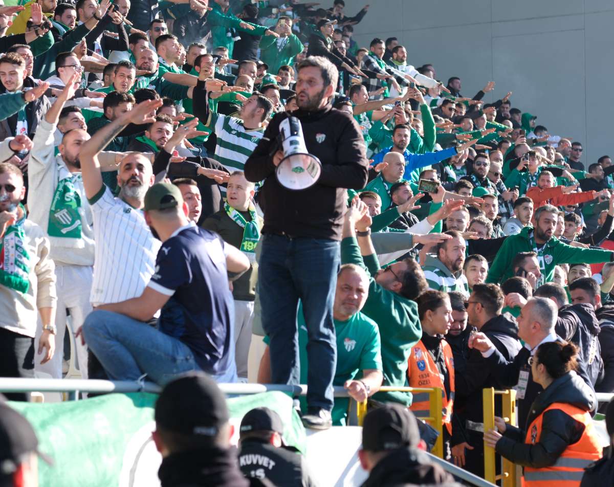 (FOTO GALERİ) Bursaspor'un Somaspor Deplasmanından Taraftar Fotoğrafları