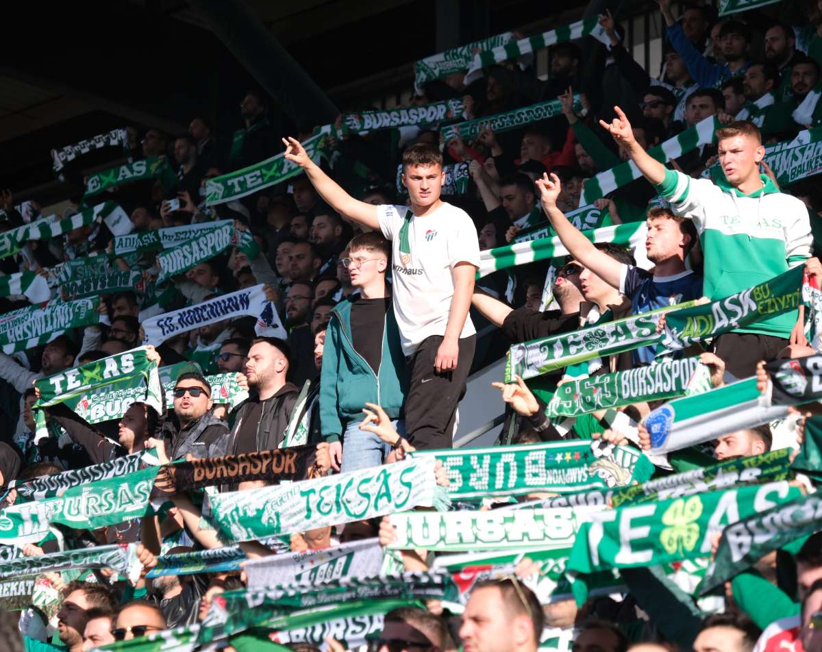 (FOTO GALERİ) Bursaspor'un Somaspor Deplasmanından Taraftar Fotoğrafları