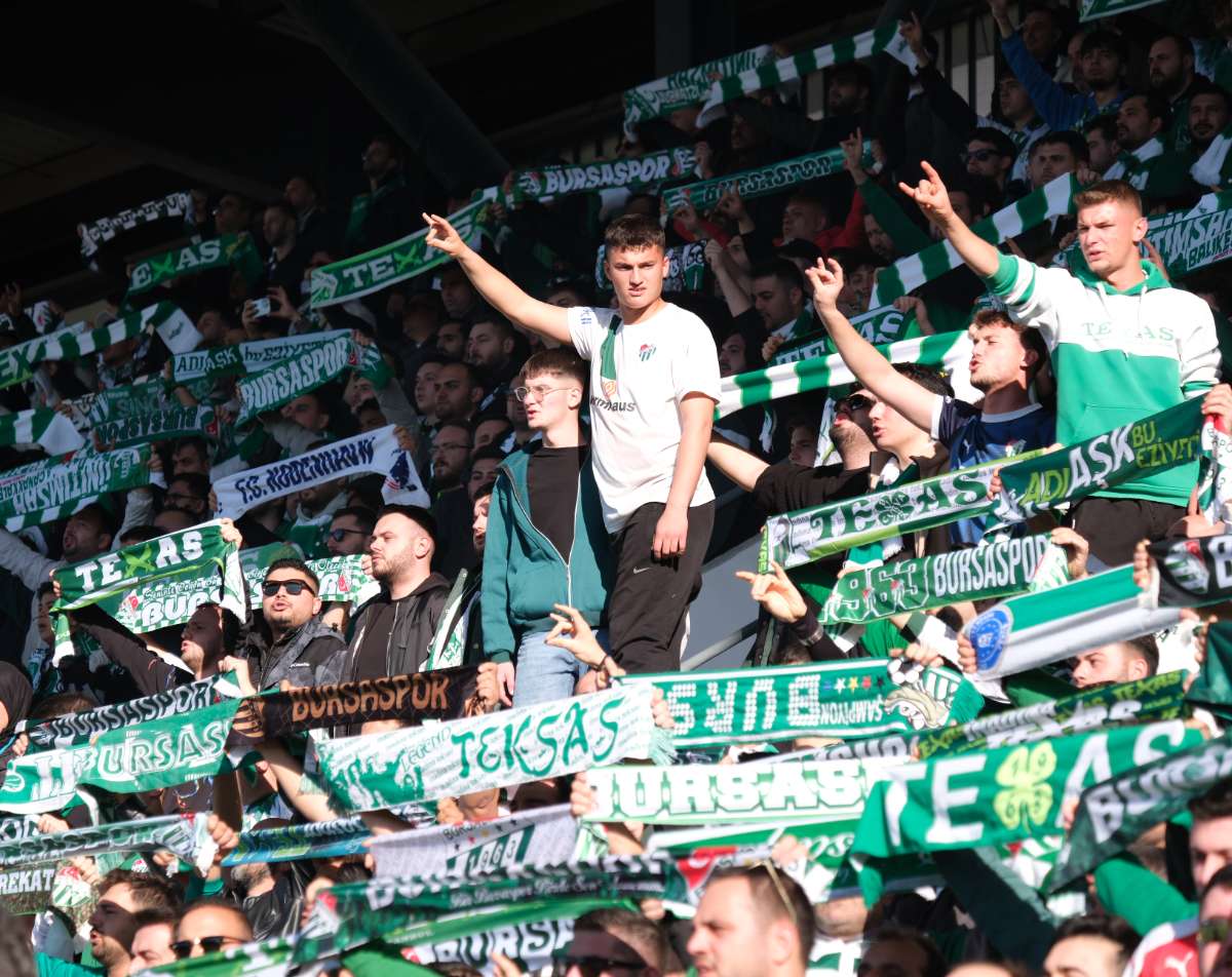 (FOTO GALERİ) Bursaspor'un Somaspor Deplasmanından Taraftar Fotoğrafları