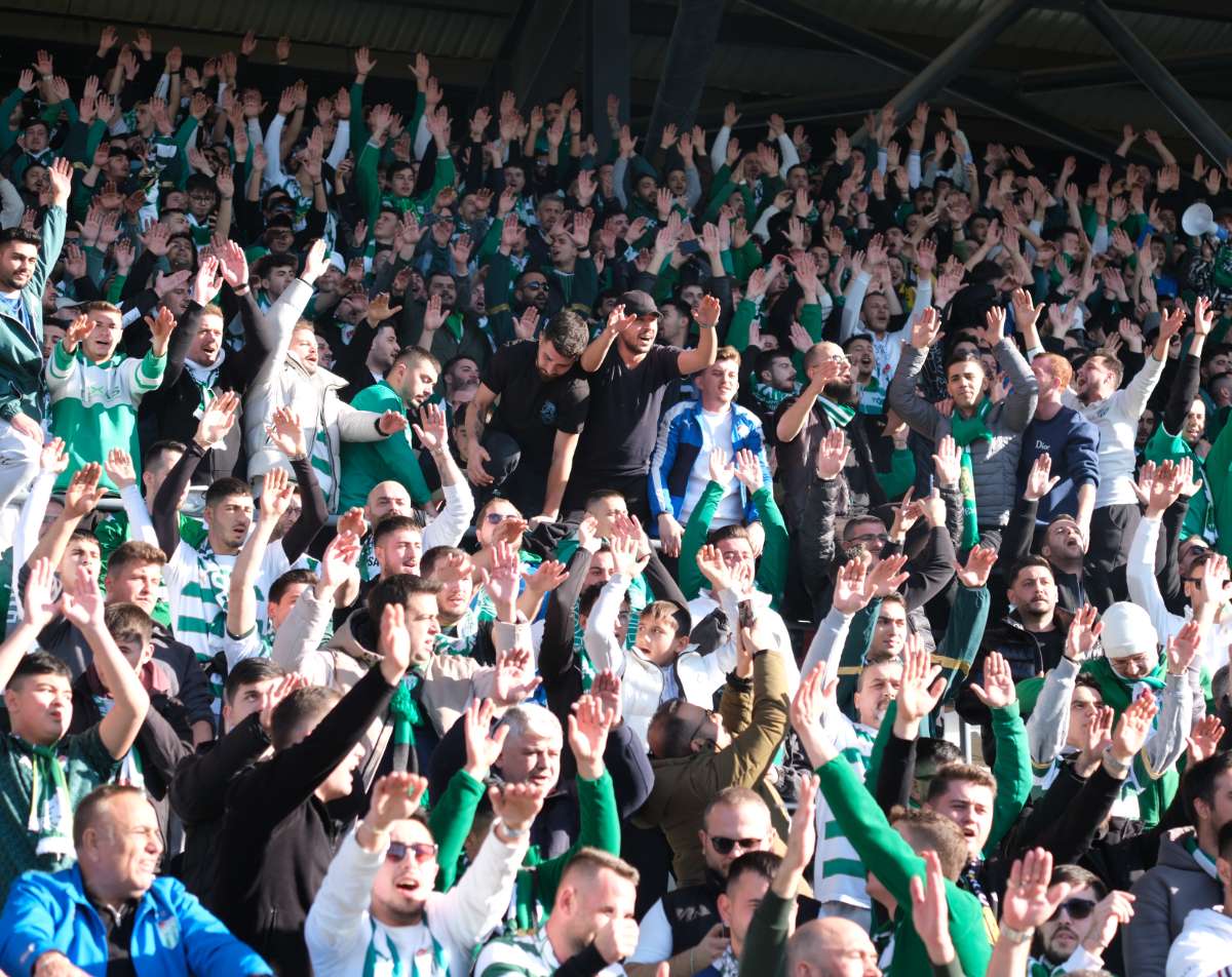 (FOTO GALERİ) Bursaspor'un Somaspor Deplasmanından Taraftar Fotoğrafları