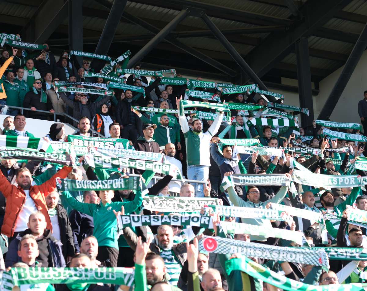 (FOTO GALERİ) Bursaspor'un Somaspor Deplasmanından Taraftar Fotoğrafları