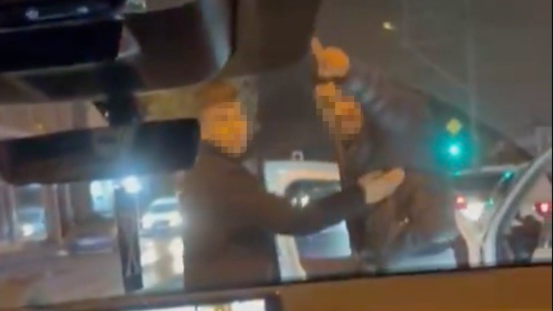 Agresif sürücü küçük çocuğu hiçe saydı