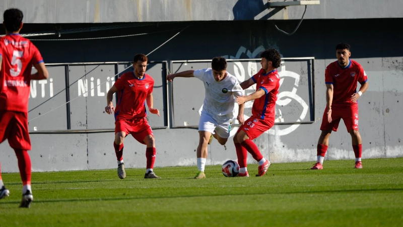 Nilüfer Silivrispor ile golsüz berabere