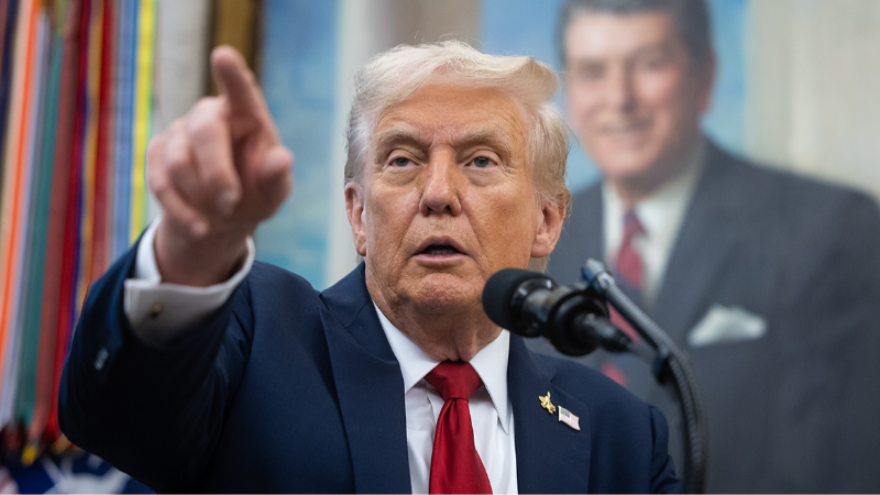 Trump: "Venezuela ile savaş ihtimalini dışlamıyorum"