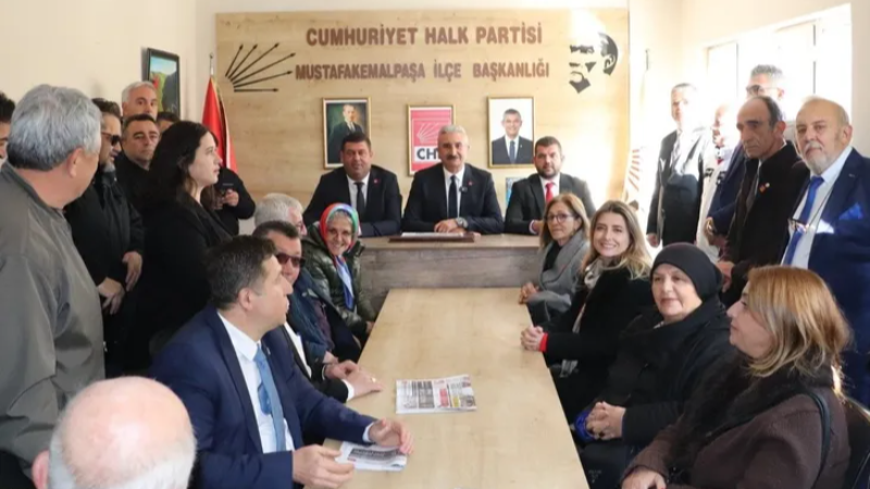 CHP Bursa'dan Mustafakemalpaşa'da saha çalışması
