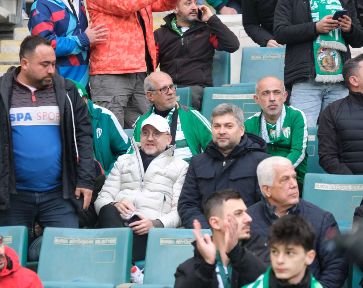 (FOTO GALERİ)Bursaspor-Aliağa FK maçından taraftar fotoğrafları
