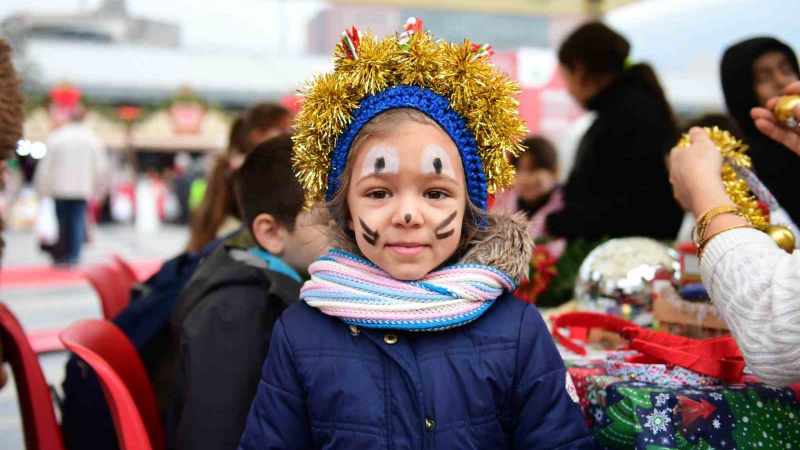 Yeni Yıl Festivali Osmangazi Meydanı’nda yoğun ilgi görüyor