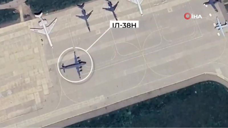 Ukrayna, Rus deniz devriye uçağını vurduğu anları paylaştı