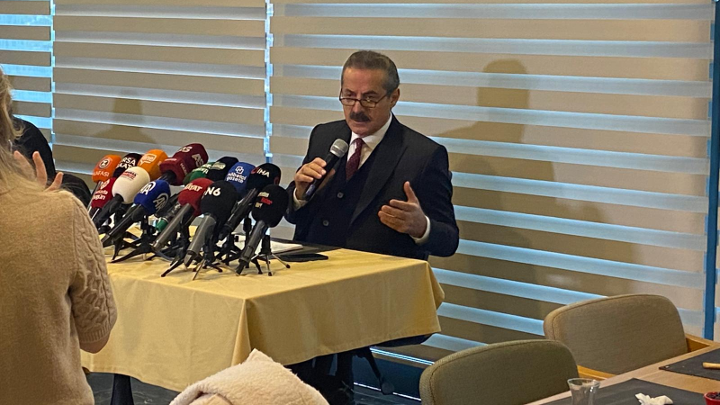 Faruk Çelik: “Bursaspor bizim sevdamız.”