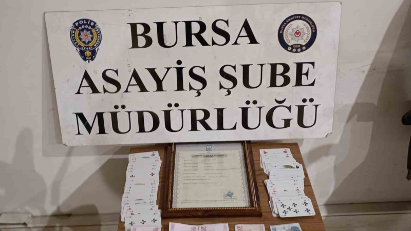 Mekanlar denetlendi, kumar masaları çökertildi