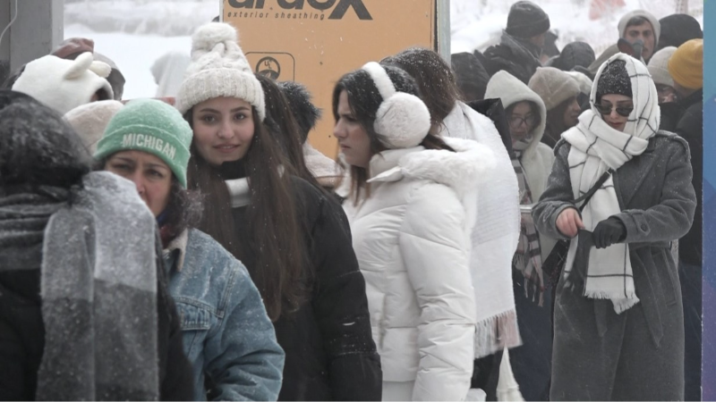 Uludağ’a yoğun kar yağdı, pistler doldu taştı