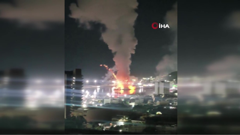 Venezuela'da patlama sesleri:Maduro ve eşi yakalanarak ülkeden çıkarıldı